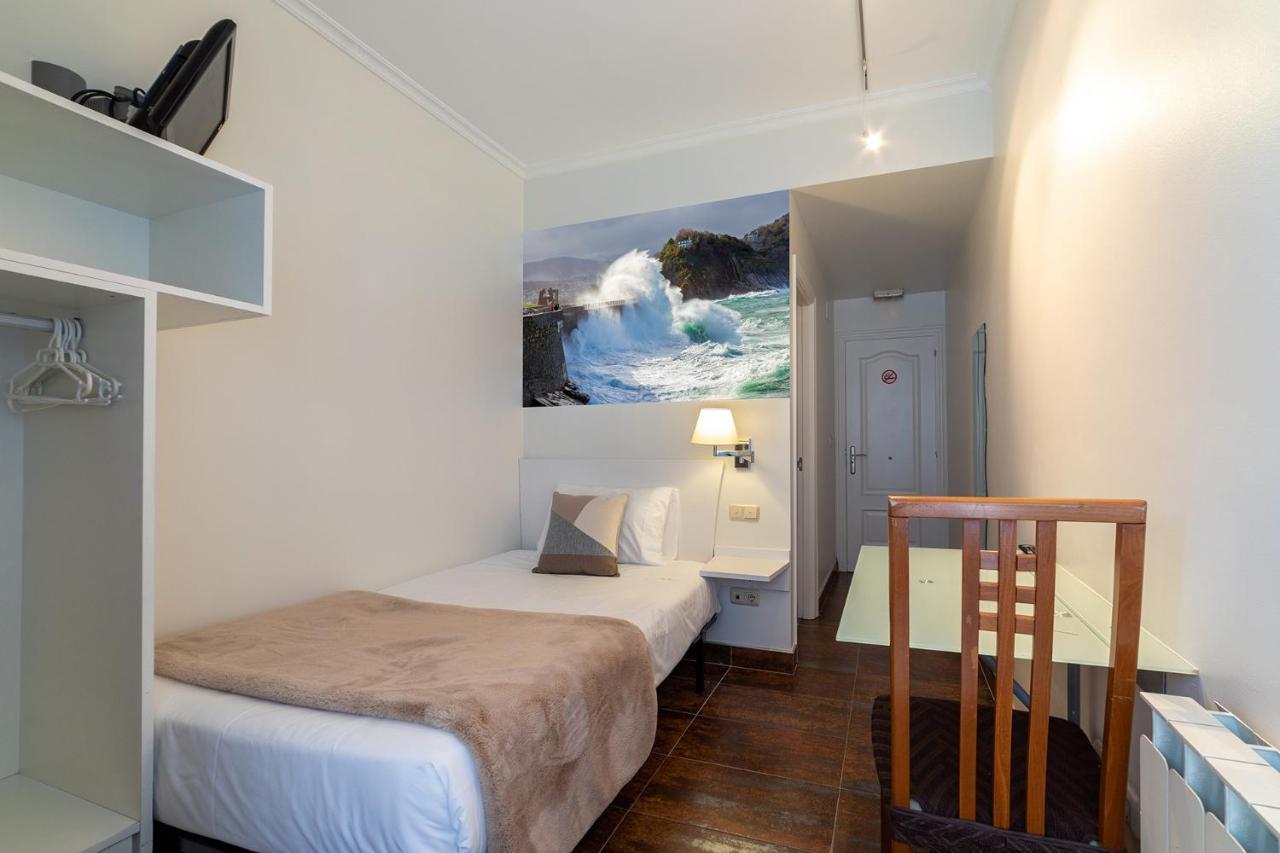 Single Room Private Bathroom